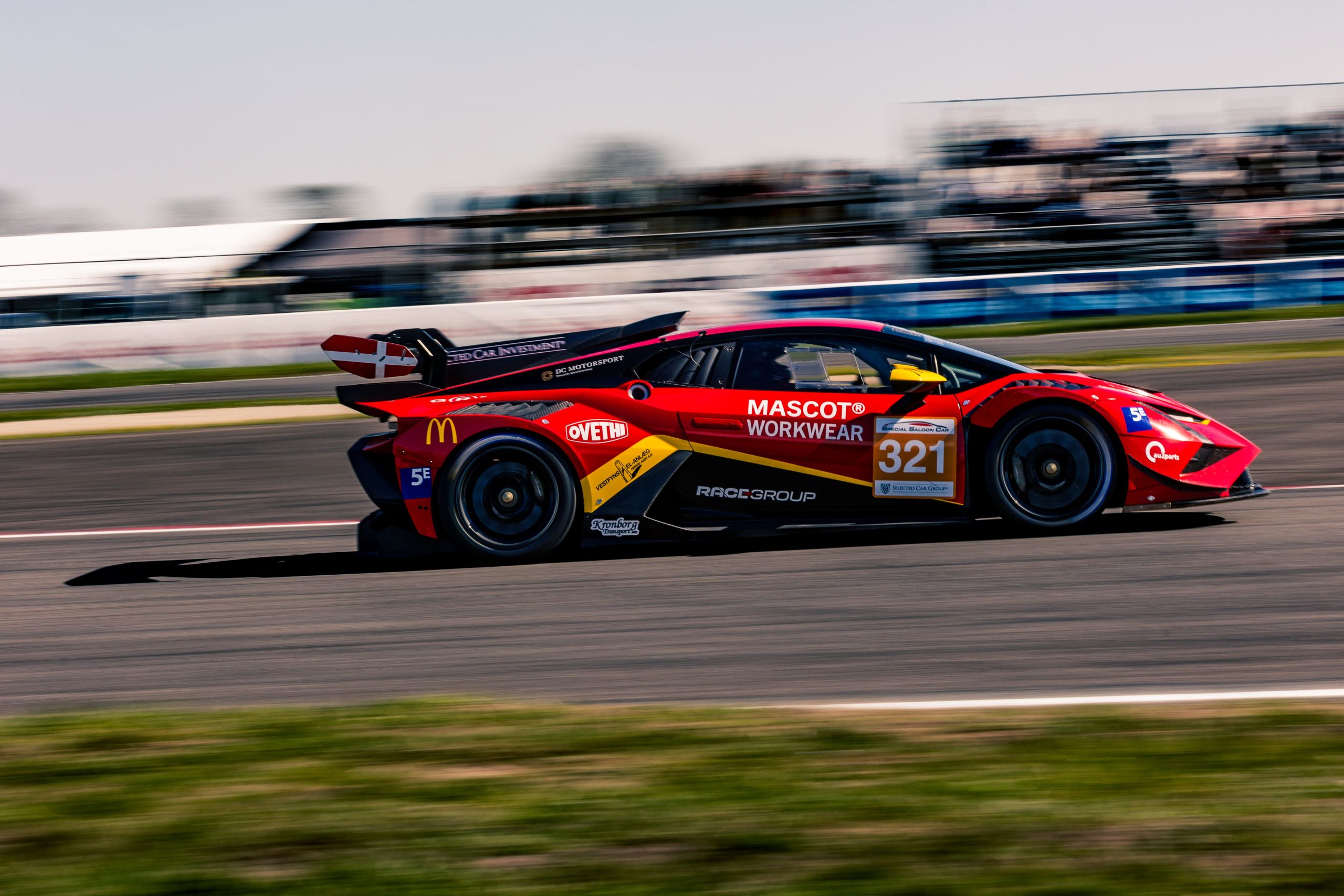 Saloon Racer Special Saloon Car - Selected Car Racing